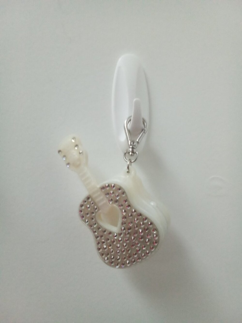 Bath & Body Works Rhinestone Guitar Musical PocketBac Sanitizer Holder